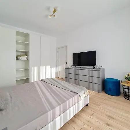 In Mamaia-sat, Avostar Sea Apartment